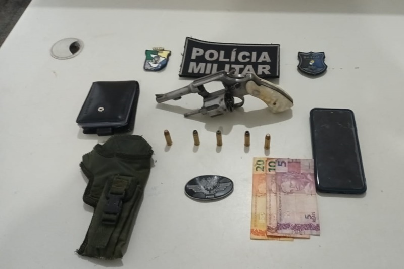 PM prende garupa de motoboy com arma na cintura no centro de Aracaju