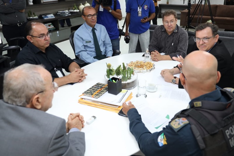 Polícia Militar participa de reunião com lojistas de Itabaiana na Assembleia Legislativa de Sergipe