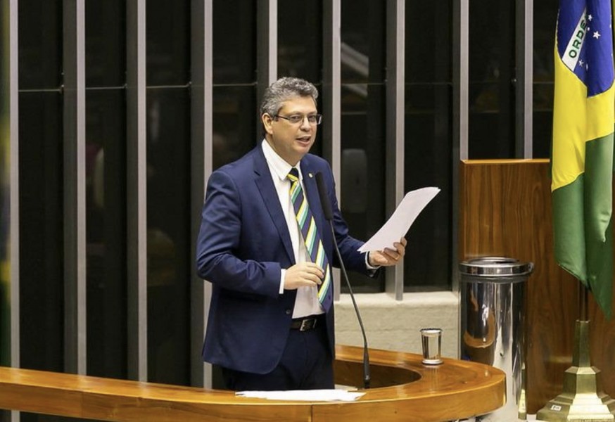 Prazo de 4 anos na PEC do Teto de Gastos garante estabilidade, afirma Márcio Macêdo