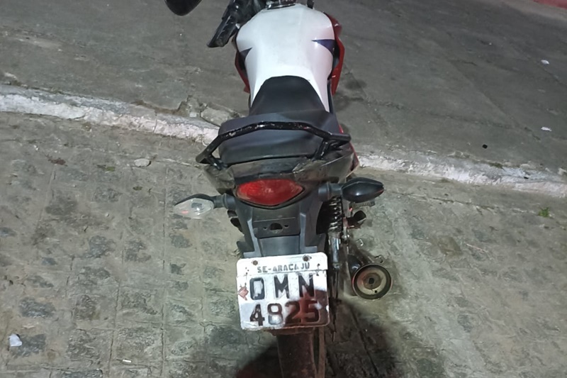 Polícia Militar apreende moto com restrição em Nossa Senhora da Glória