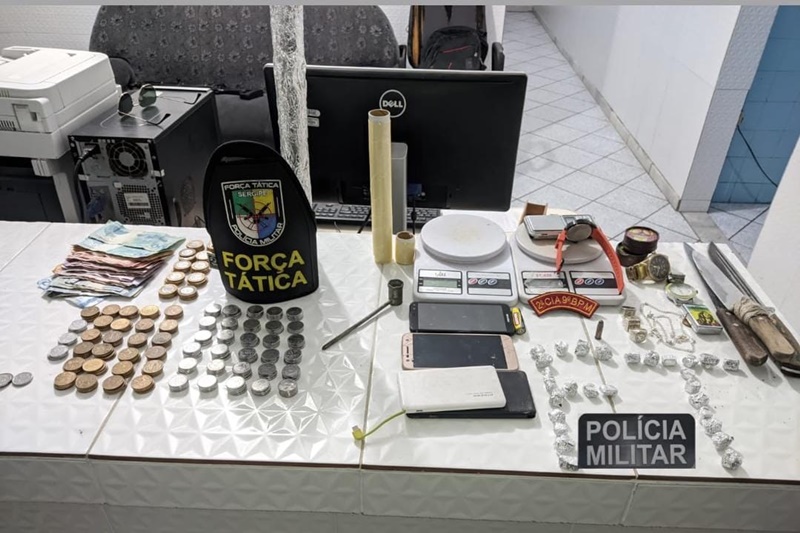 Polícia Militar prende dois homens por tráfico ilícito de drogas em Capela