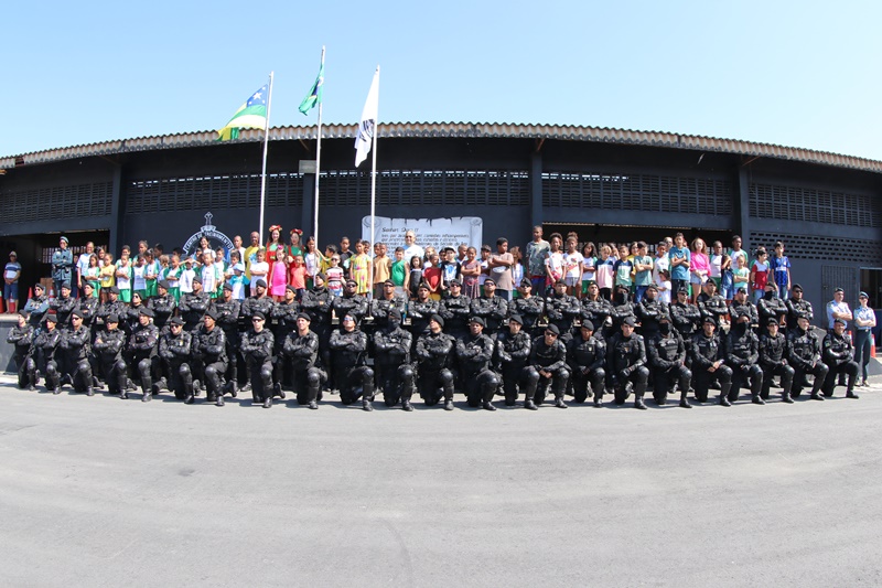 Polícia Militar promove Natal Solidário para crianças de comunidades da Zona Norte de Aracaju