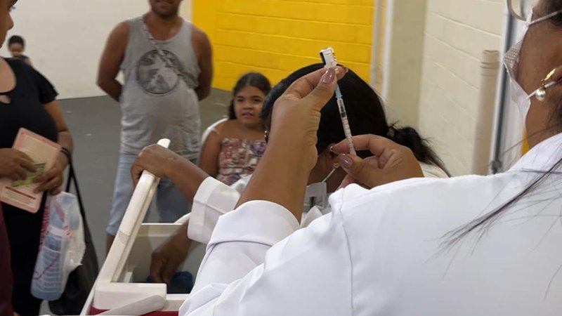 Crianças acima de 5 anos já podem tomar a 3ª dose da Pfizer em Aracaju