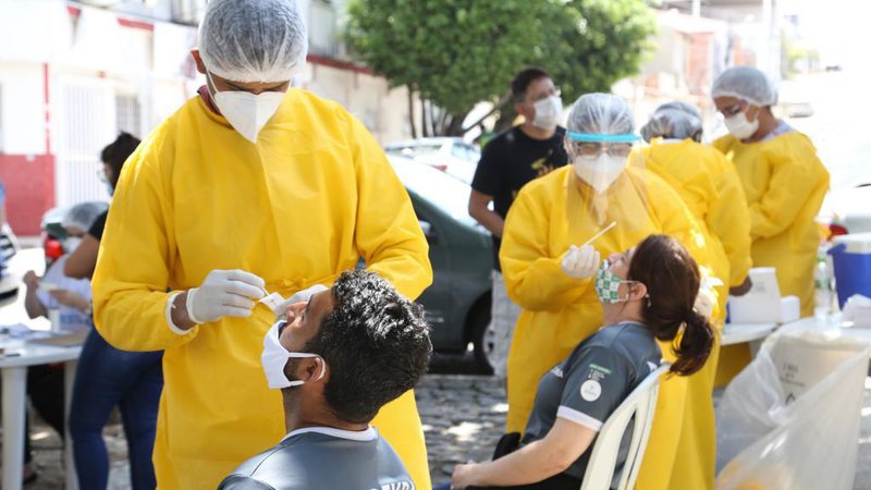 Testagem em espaços públicos é temporariamente suspensa em Aracaju