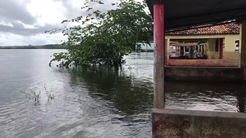 Após aumento da vazão no Rio São Francisco, cidades ribeirinhas registram alagamentos em Sergipe