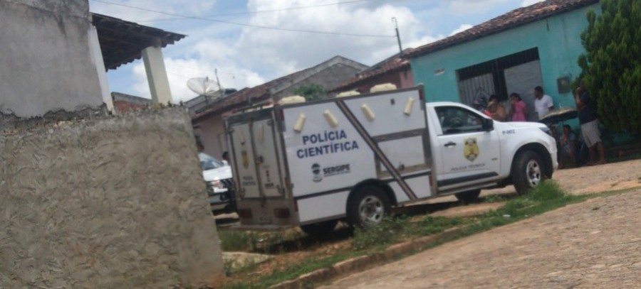 Homem é encontrado morto dentro da própria residência em Frei Paulo