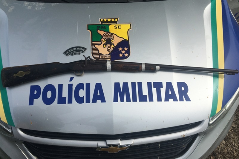 PM apreende arma de fogo em Poço Redondo 