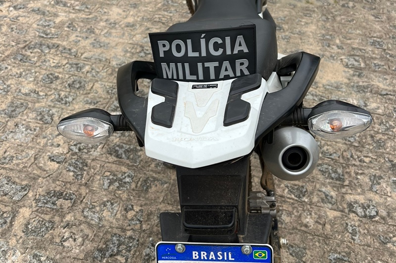 PM recupera motocicleta poucas horas após o roubo em Simão Dias