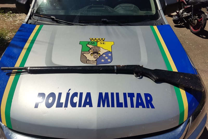 Polícia Militar apreende espingarda em Canindé de São Francisco