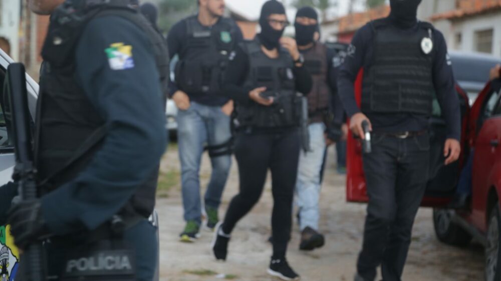 Polícia prende suspeito de latrocínio poucas horas após divulgação da foto de procurado