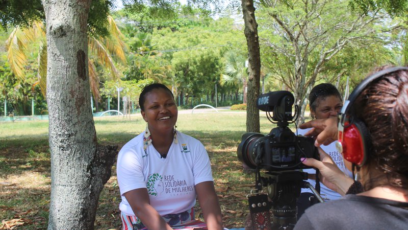 Projeto Rede Solidária de Mulheres lança documentário nesta quinta-feira