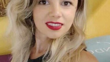 Corpo de Fabiane Freitas, vítima das chuvas no litoral paulista, chega em Aracaju