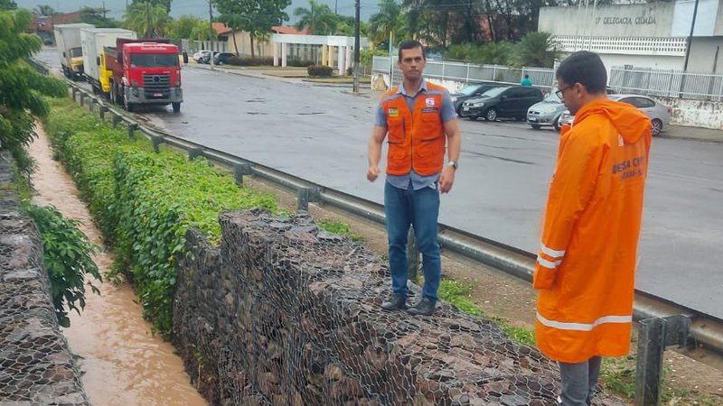 Chuva: Defesa Civil emite alerta para as próximas 24h em Aracaju