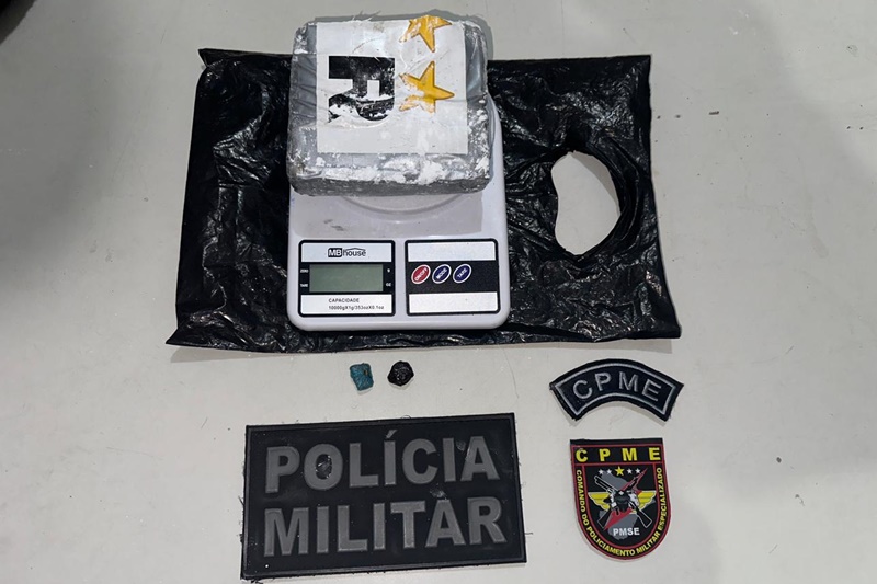 Polícia Militar prende homem por tráfico de drogas no Conjunto Bugio