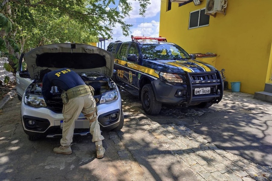 Carro roubado na Bahia é recuperado em Areia Branca/SE