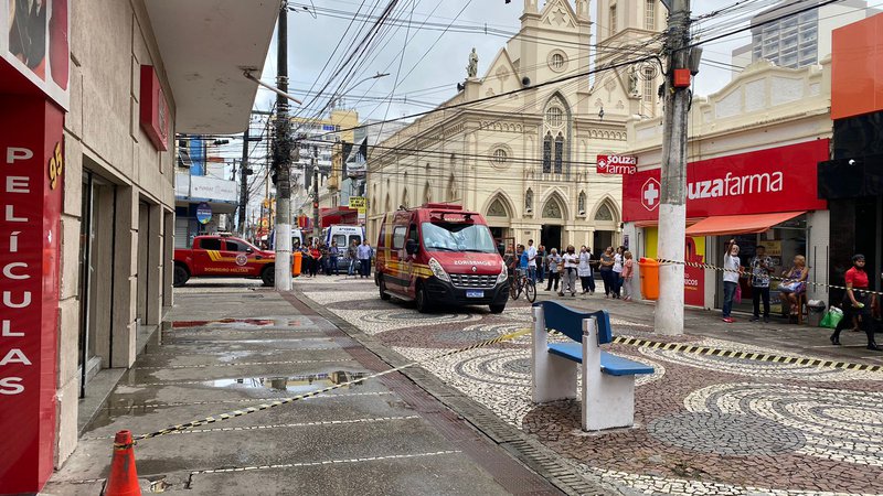 Incêndio atinge loja no Centro Comercial de Aracaju