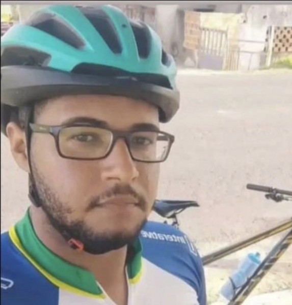 Ciclista de 28 anos morre após ser atropelado por motorista