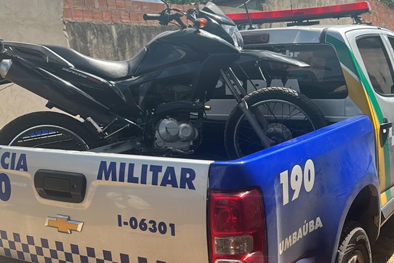 PM recupera motocicleta furtada no município de Umbaúba