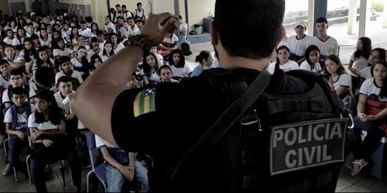 Polícia Civil visita escolas e conscientiza sobre não divulgação de falsas ameaças