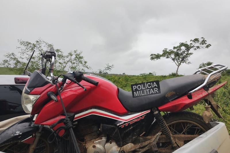 Polícia Militar recupera veículo em Graccho Cardoso