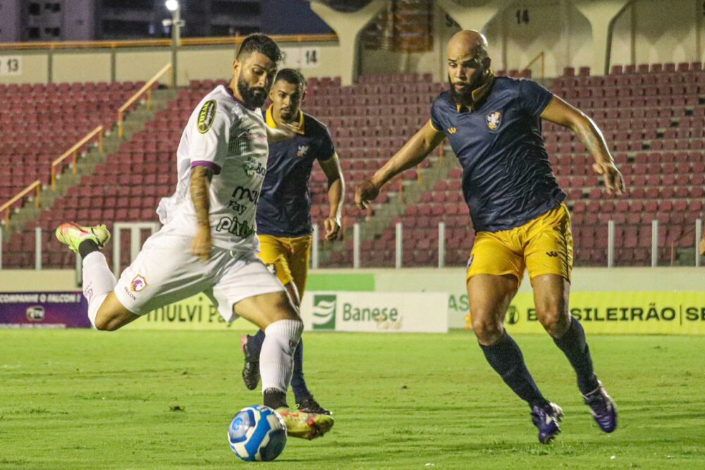 Falcon empate e Sergipe perde na estreia da Série D