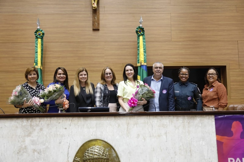 Polícia Militar participa do Seminário de Prevenção Contra Violência à Mulher na Alese