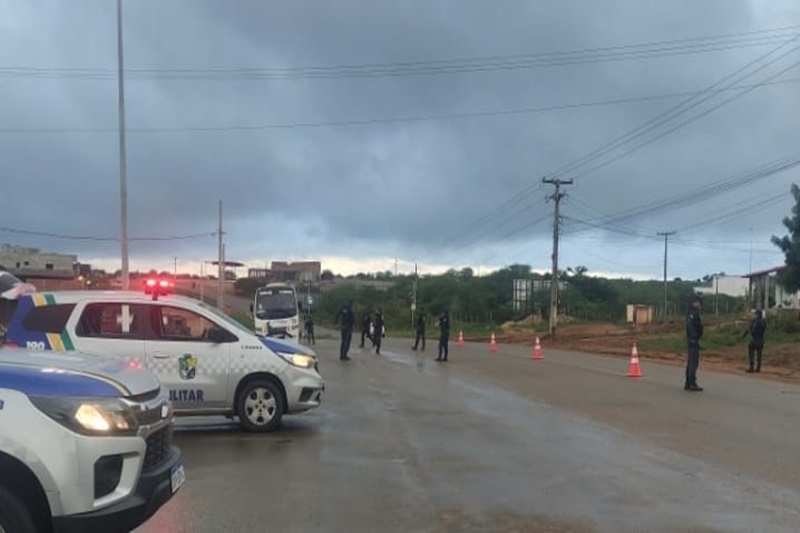 Polícia Militar realiza Operação Transporte Seguro no Alto Sertão