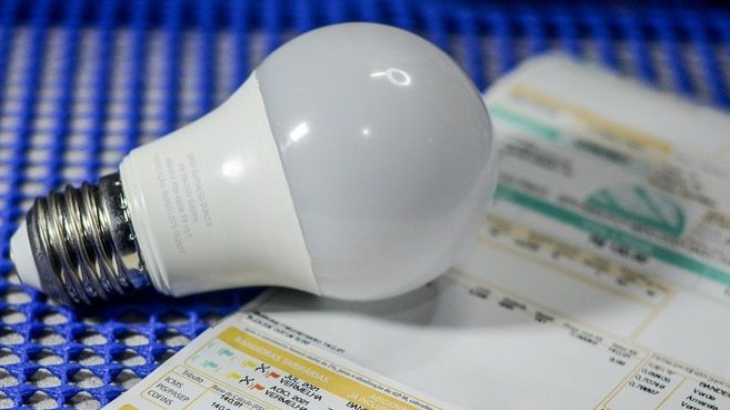 Conta de luz terá acréscimo de R$ 1,88 a cada 100 kW/h consumidos no mês de julho