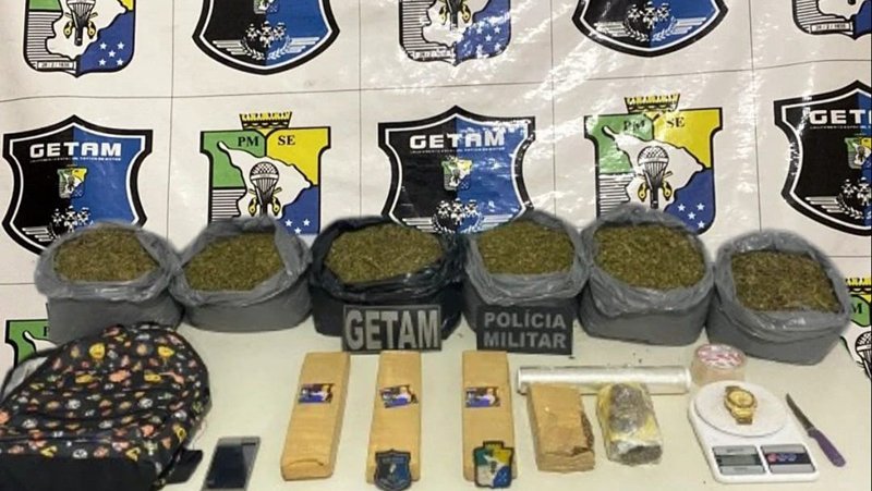 Casal é preso no Centro de Aracaju com quase 11kg de drogas em apartamento