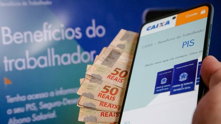 Governo libera pagamento de abono salarial para nascidos em novembro e dezembro