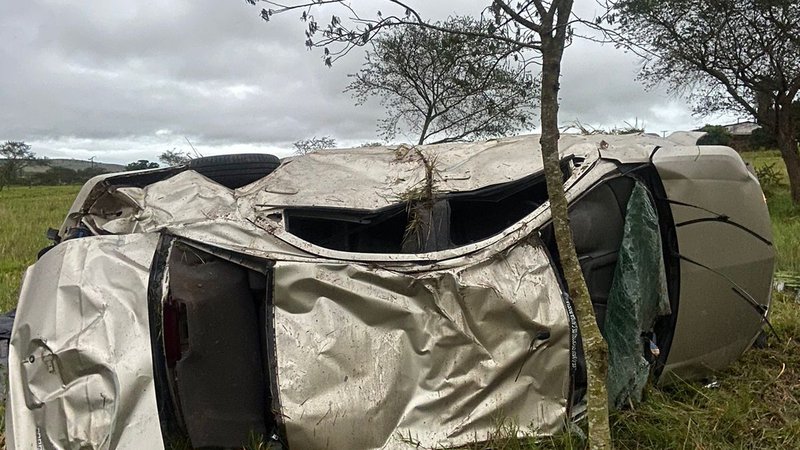 Pedestre morre atropelado por carro em Lagarto; mãe e filha de 7 meses ficaram feridas