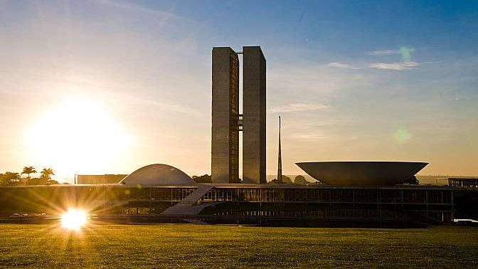 Com salários de até R$ 34 mil, Câmara dos Deputados abre concurso para preenchimento de vagas