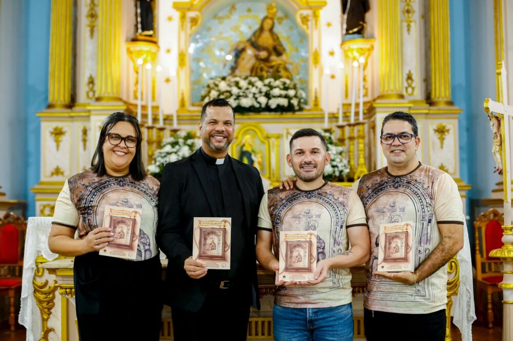 Terceiro volume do ‘No Colo da Piedade’ é lançado em solenidade memorável em Lagarto