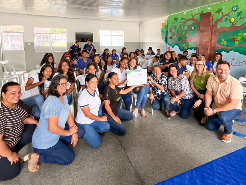 Escola Municipal Artur Reis recebe certificação de Escola Amiga do Meio Ambiente