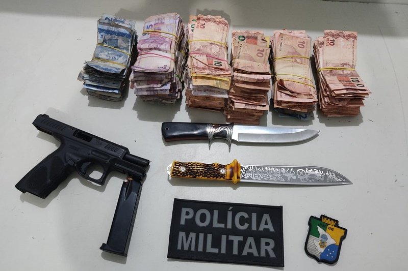 PM prende dupla pelo crime de porte ilegal de arma de fogo no Bairro Guajará