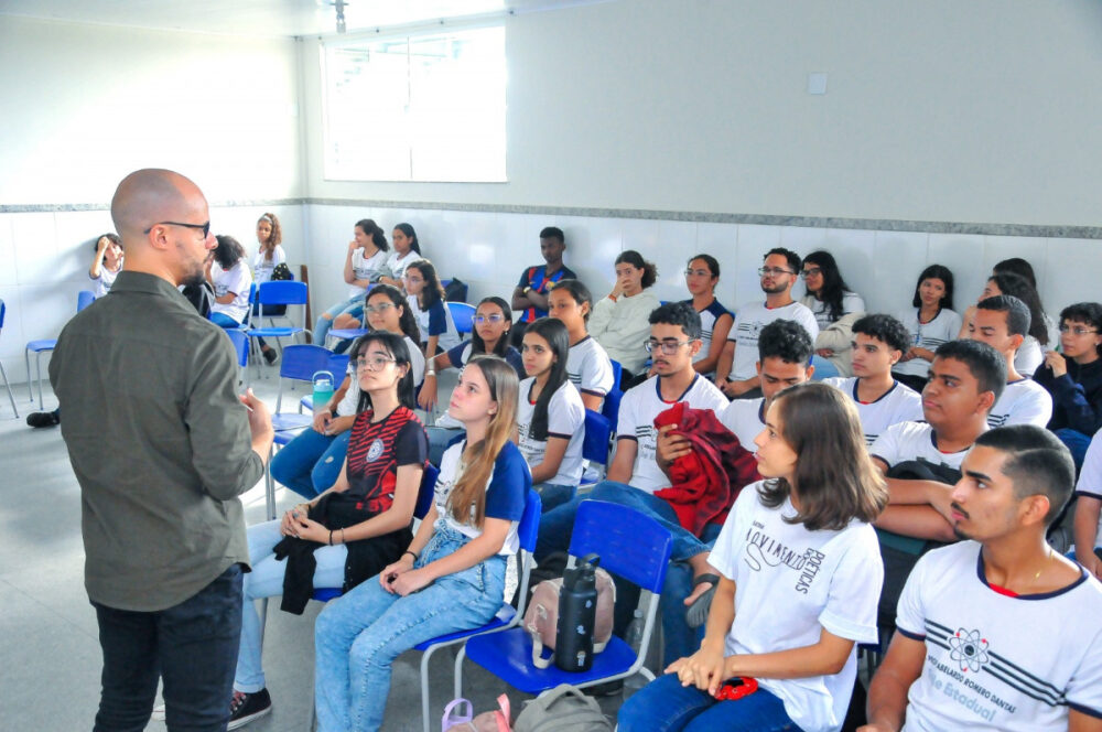 Centro de Controle de Zoonoses realiza diversas palestras em unidades de ensino do município