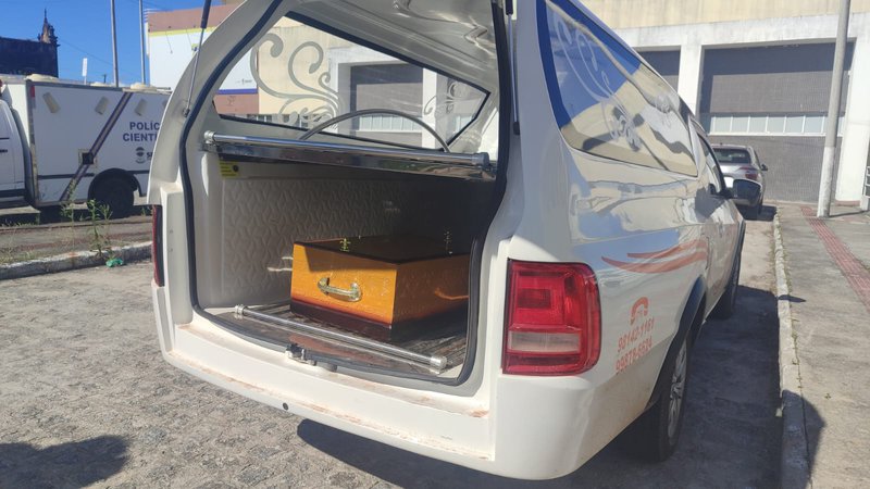 Corpo encontrado dentro de geladeira em Aracaju é transportado para Rio Grande do Sul