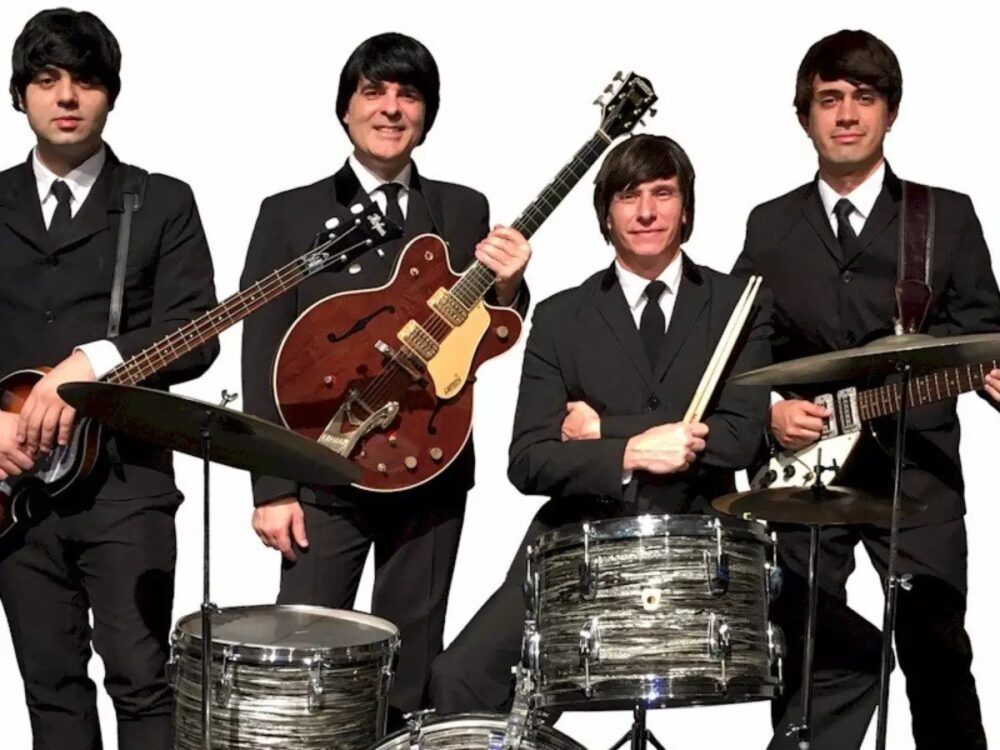 Primeira banda cover brasileira, Beatles 4ever realiza espetáculo musical em Aracaju