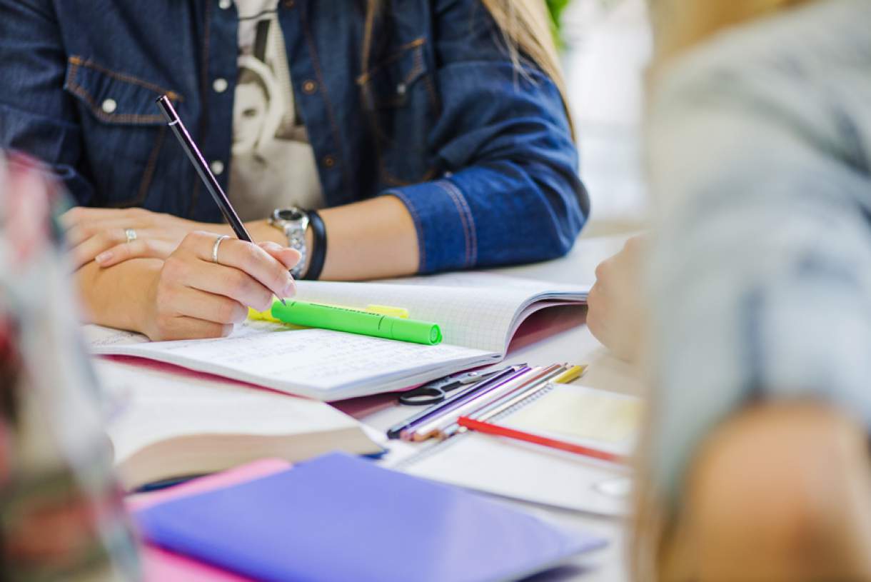 Pedagoga dá dicas de como estudar para o Enem e vestibulares