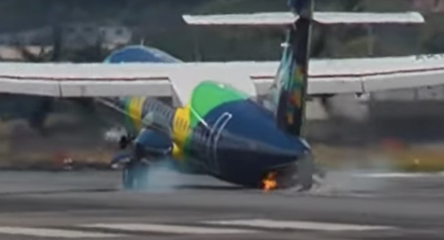 Aeronave da Azul que saiu de Aracaju colide a cauda na pista em Recife/PE