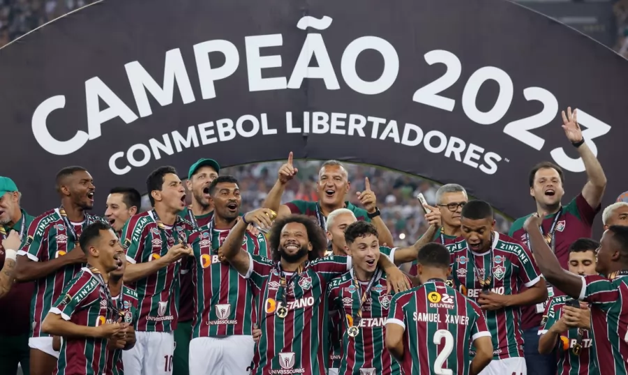 Fluminense derrota Boca Juniors na garra e fatura 1ª taça Libertadores