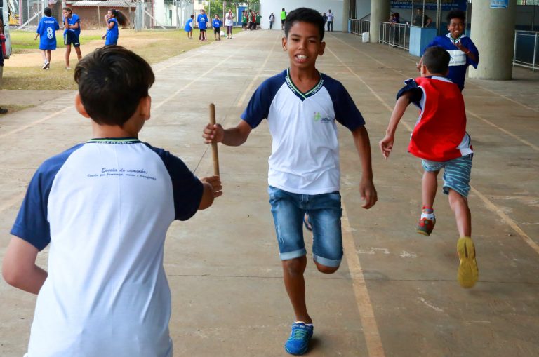 Comissão do Esporte homenageia profissionais de educação física que se destacaram neste ano