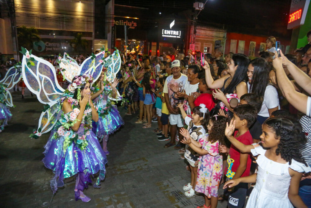 Natal Iluminado: Lagarto vira terra da magia e encanto com o espetáculo ‘Um Sonho de Natal’