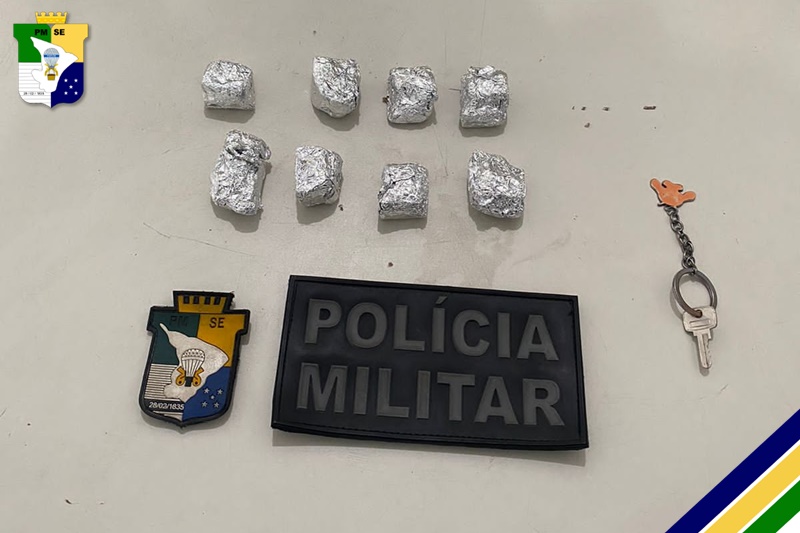 Polícia Militar prende um casal por suspeita de tráfico ilícito de drogas em Aracaju