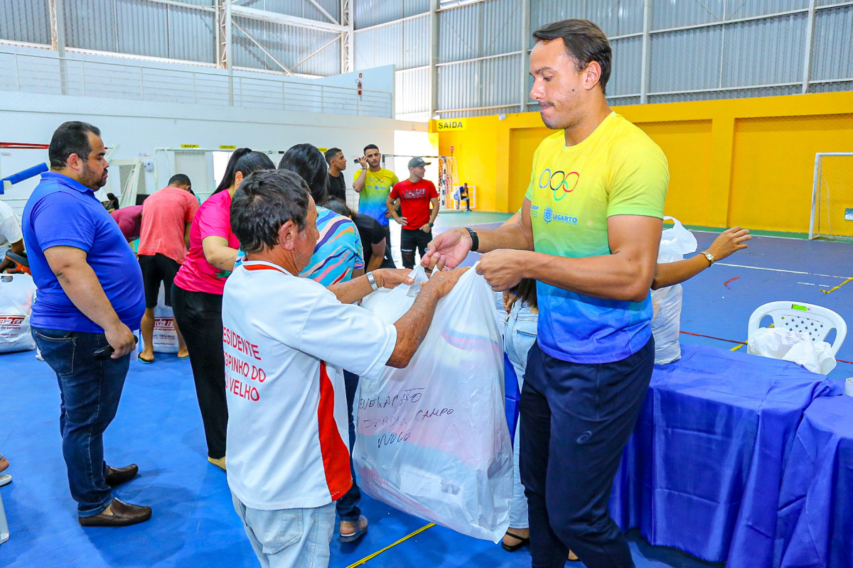 Prefeitura de Lagarto entrega 30 kits esportivos para equipes de futebol amador da 32ª Copa Rural