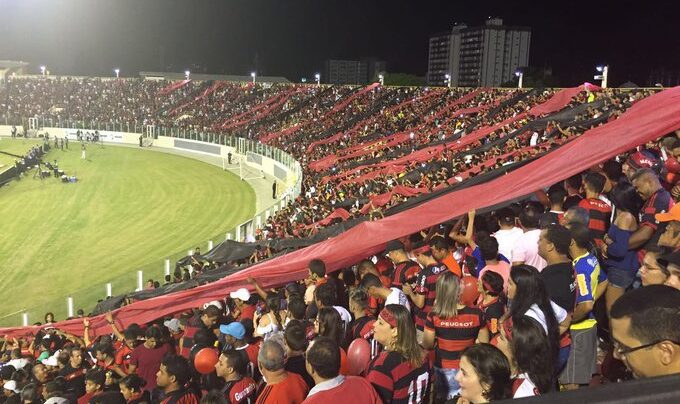 Ingressos para Bangu e Flamengo foram esgotados