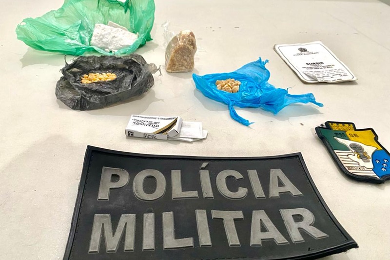 Polícia Militar apreende entorpecentes durante rondas no Bairro América