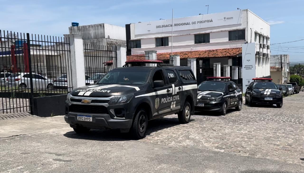 Polícia Civil realiza operação para coibir apropriação indébita de cartões do Bolsa Família em Propriá