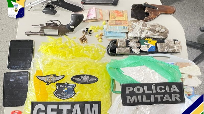 PM prende quatro suspeitos e apreende drogas e armas de fogo em Itabaiana
