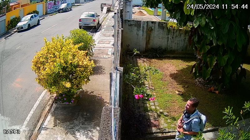 Polícia divulga imagem do suspeito de furto em residência na zona sul de Aracaju